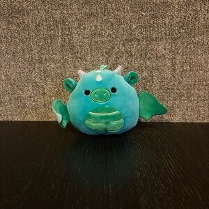 Dalton Dragon Squishmallow Clip